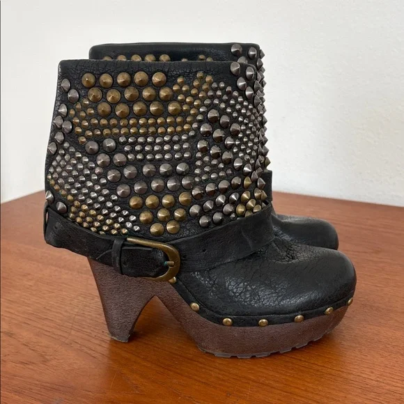 Sam Edelman Wickley Studded Foldover Boots Clogs size 6.5 Leather - Picture 2 of 7
